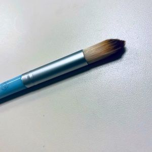 La Soie make up brush